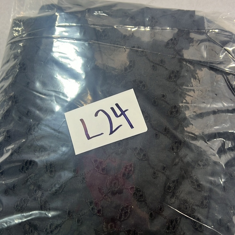 Neiman Marcus black midi skirt size 6 - Picture 10 of 10